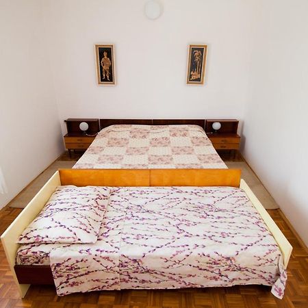 Apartman Kristina Apartment Баньоле Екстериор снимка