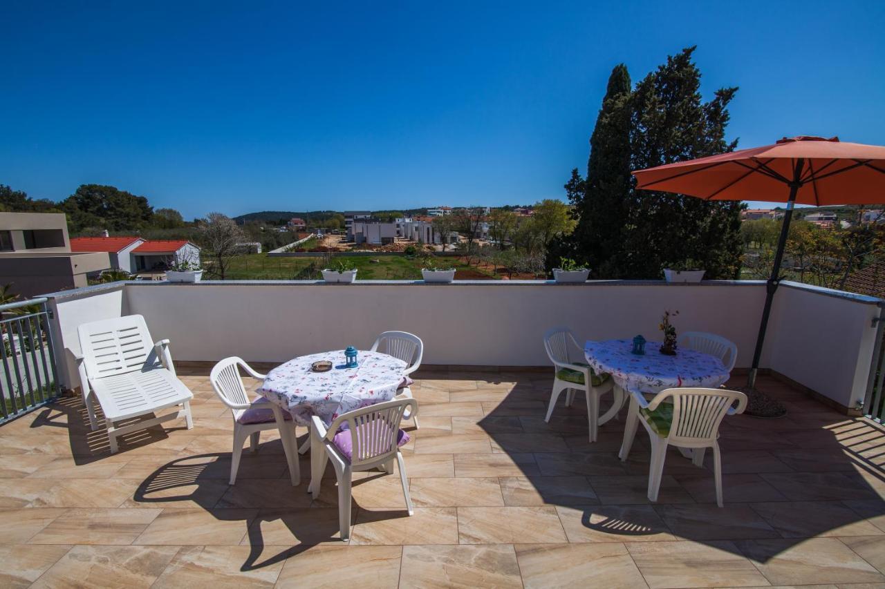 Apartman Kristina Apartment Баньоле Екстериор снимка