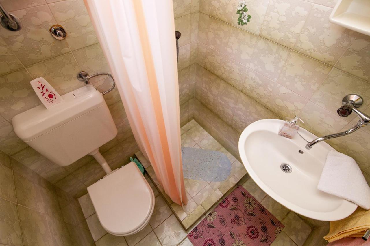 Apartman Kristina Apartment Баньоле Екстериор снимка